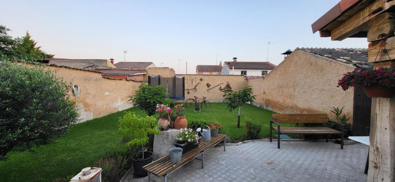 Casa Rural Zacarias Sardon De Duero Екстер'єр фото